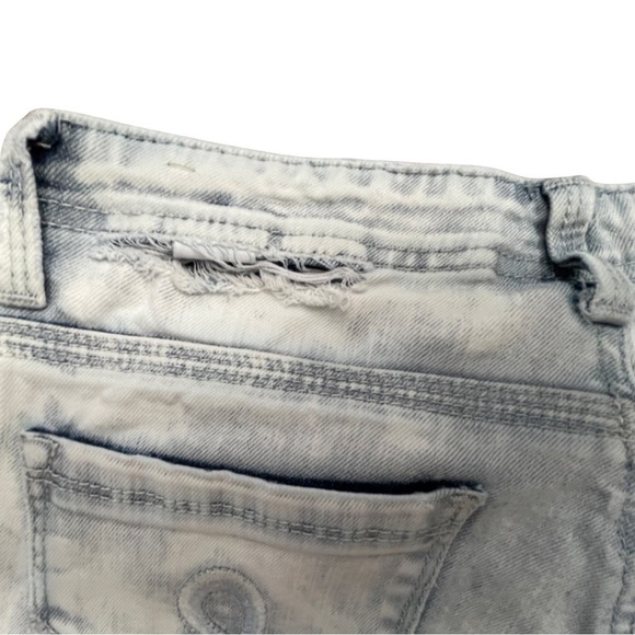 Seven7 5-Pocket Acid Washed Ankle Cropped Jeans Leggings Women’s Size 29. - Picture 2 of 9